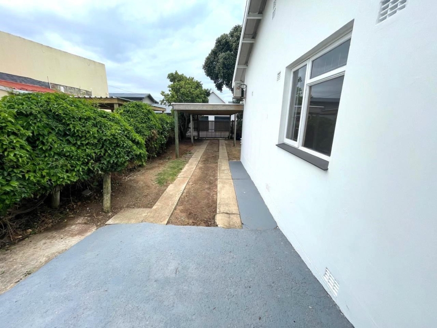 4 Bedroom Property for Sale in Mossel Bay Central Western Cape